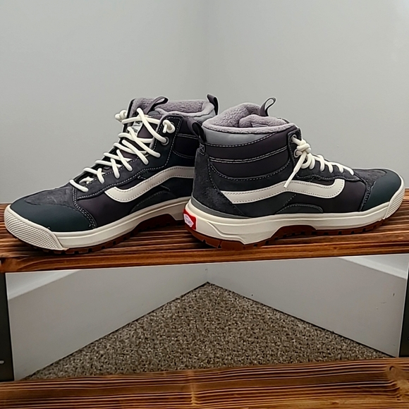 Vans Shoes - VANS 8.5 Ultra range gray